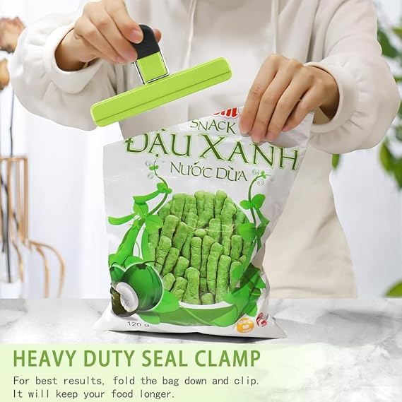 AMERTEER 4 Pack Food Clips, Large Chip Clips - Air Tight, Bag Clips | Food bag Clips with Good Grips, Plastic Heavy Duty Chip Clips, Kitchen Clips for Open Bags and etc (3 Large & 3 Small)