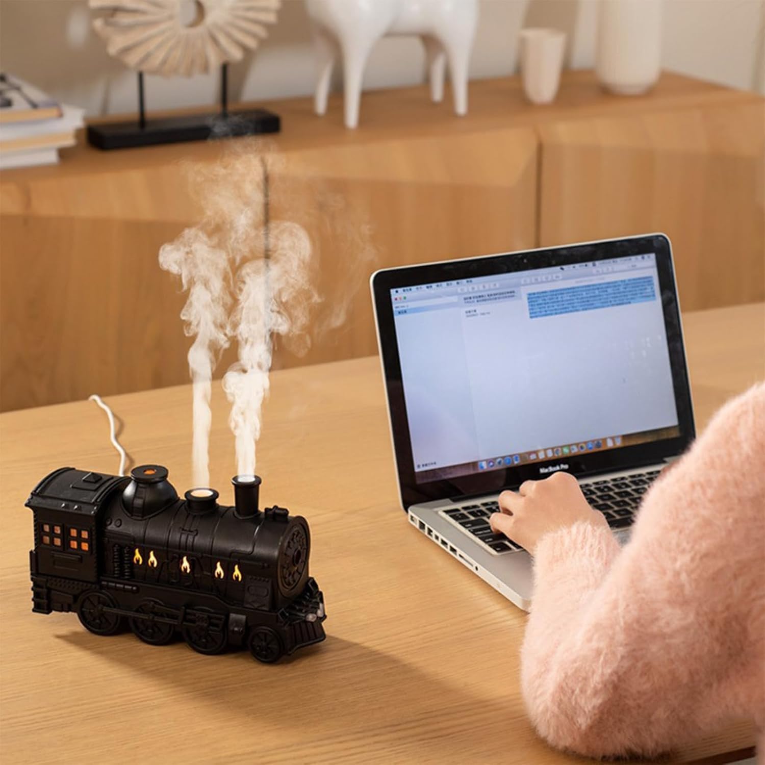 Fire-Styled Train Diffuser, Retro Train Essential Oil Diffuser Humidifier 300ml, Aromatherapy Diffuser Ultrasonic Cool Mist Train Humidifier with Remote Control 2 Light 2 Mist Mode Auto Shut-Off For Office