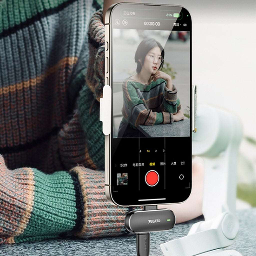 Wireless Lavalier Microphone Kit with Type-C Receiver and Charging Case, Yesido KR17 – Black