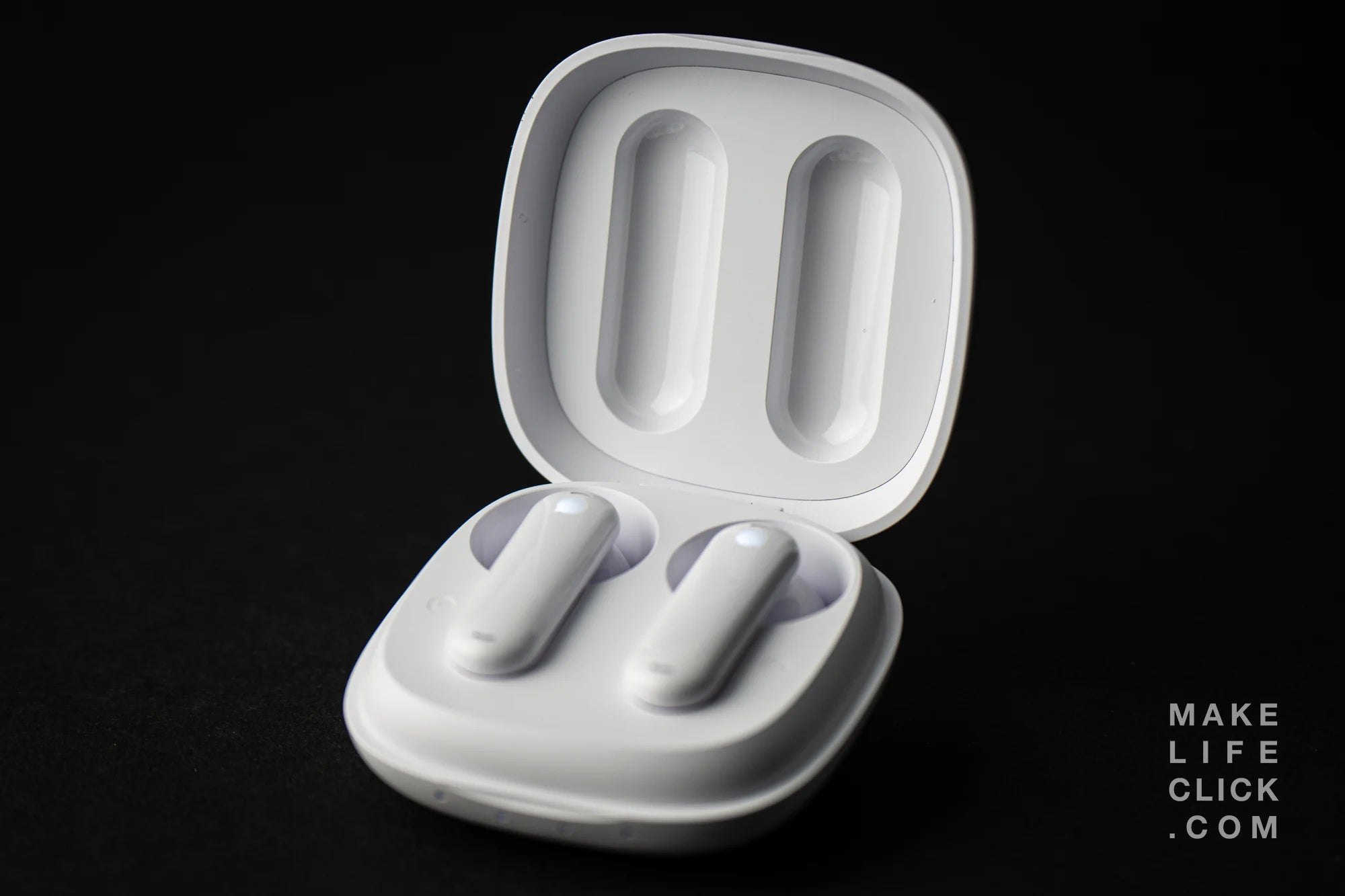 Timekettle WT2 Edge W3 Translator Device, Bidirection Simultaneous Translation, Translator Earbuds with 40 Languages, Offline Translator, Fast Reaction with Revolutionary Al Tech, Offline Version