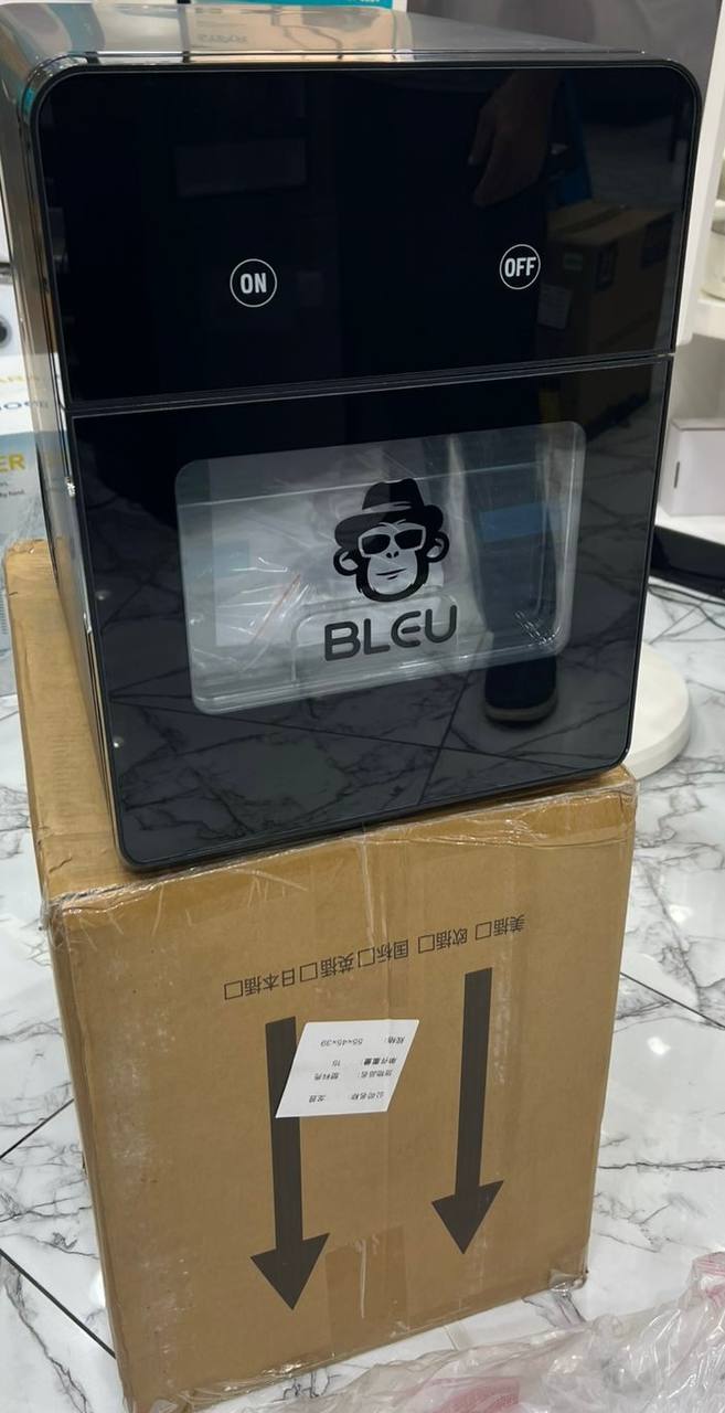 BLEU Sphere Ice Maker