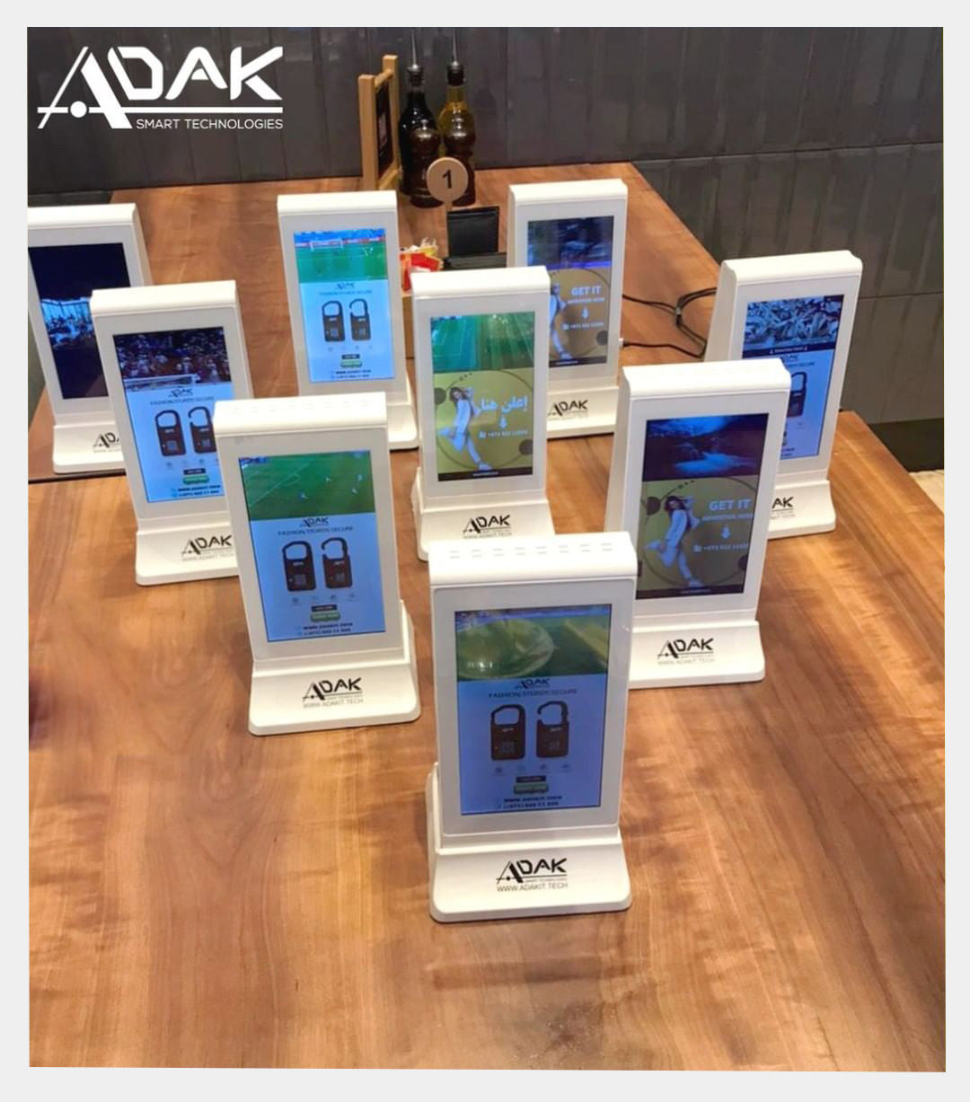 ADAK™ Digital Dual Touchscreen Table Advertising Player